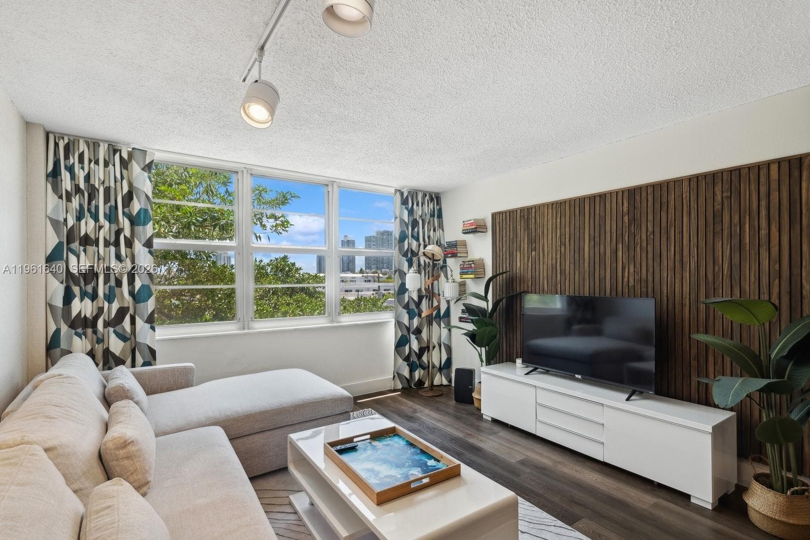 ADMIRAL TOWERS CONDO · #403 in Miami Beach - Photo 5