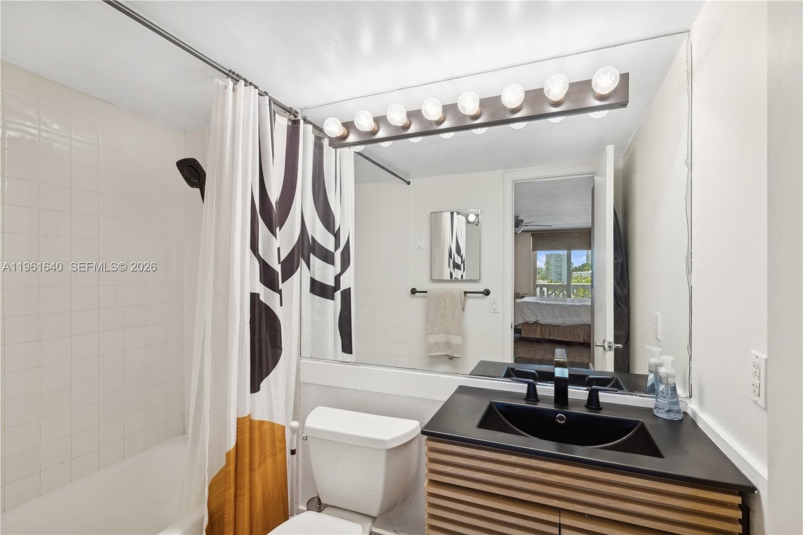 ADMIRAL TOWERS CONDO · #403 in Miami Beach - Photo 18