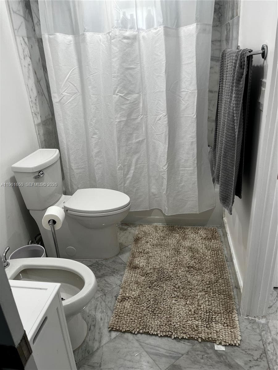 THE PRESIDENTIAL CONDO · #716 in Miami Beach - Photo 24