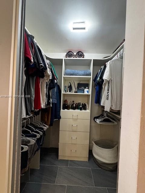 Walking closet