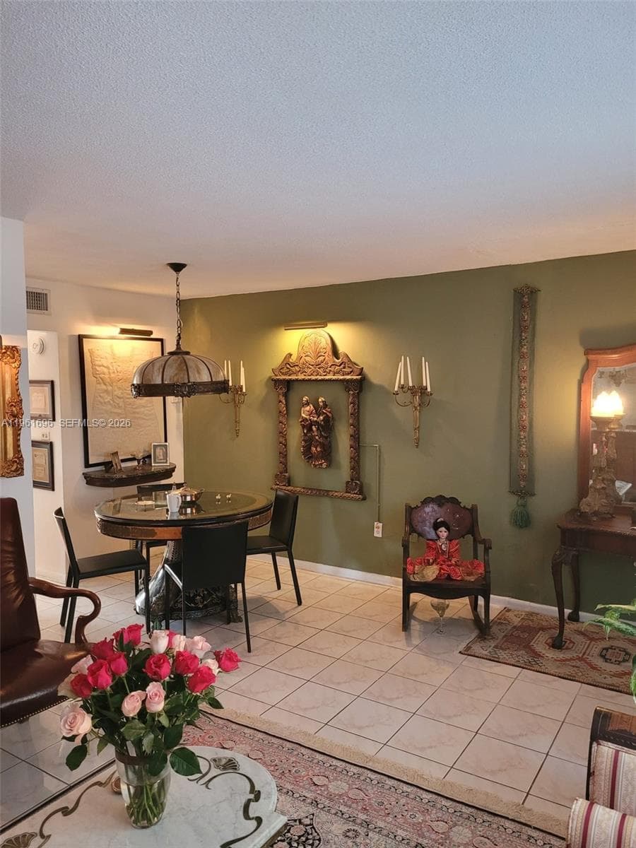 West Flagler Condo · #208 in Miami - Photo 2