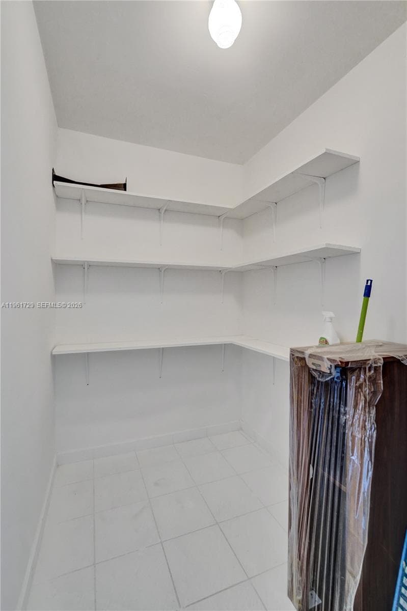 ALLINGTON TOWERS · #16B in Hollywood - Photo 33
