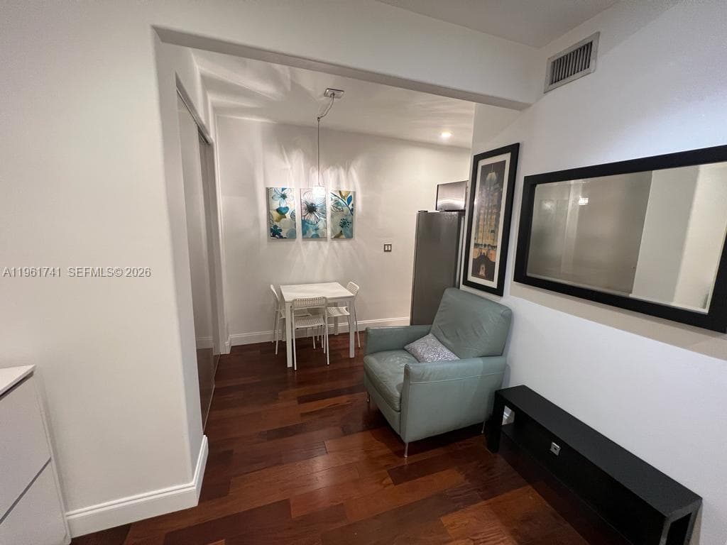 526 15th St · #4 in Miami Beach - Photo 3