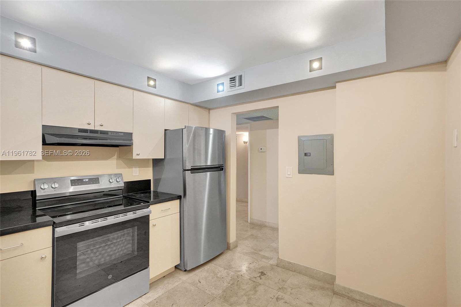 THE CLIPPER AT BISC COVE · #PH-208 in Aventura - Photo 17