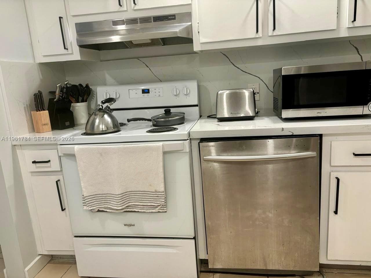 ARLEN HOUSE EAST CONDO · #1423 in Sunny Isles Beach - Photo 6