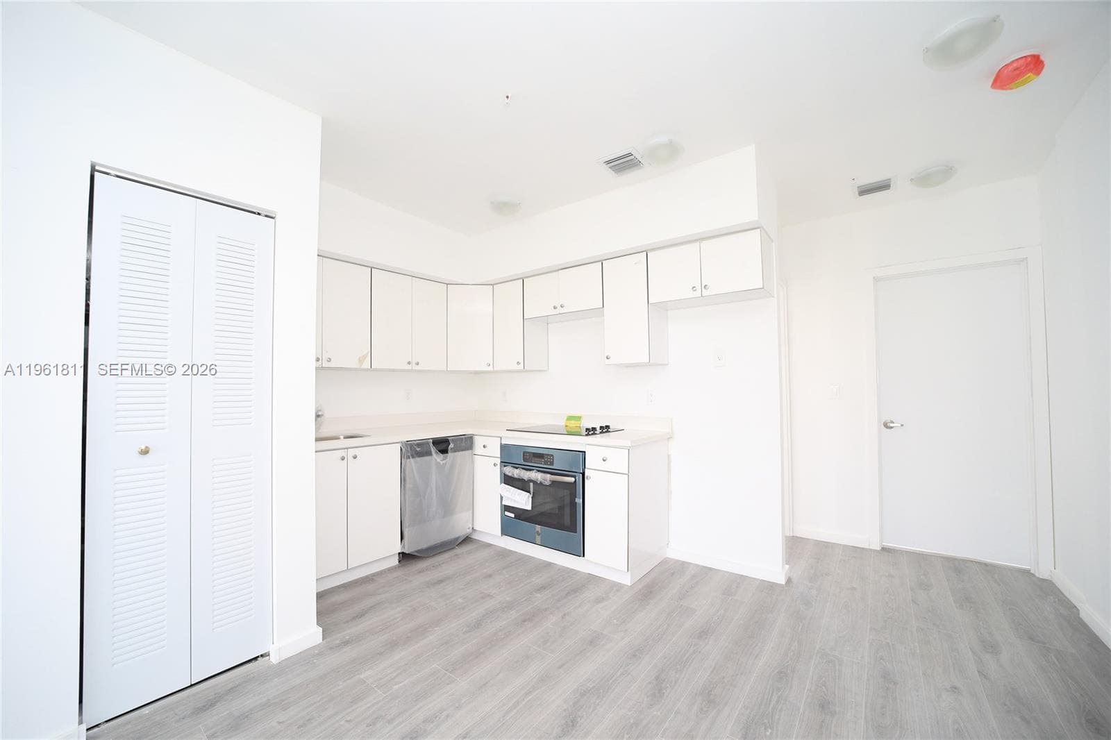 FIRST DECO CONDO · #104 in Miami Beach - Photo 3