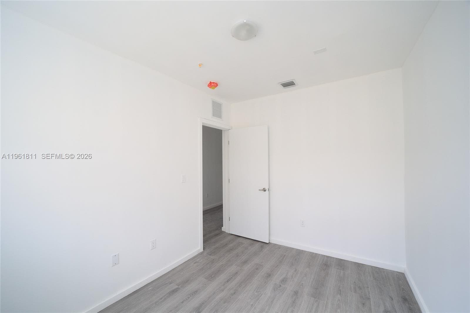 FIRST DECO CONDO · #104 in Miami Beach - Photo 8