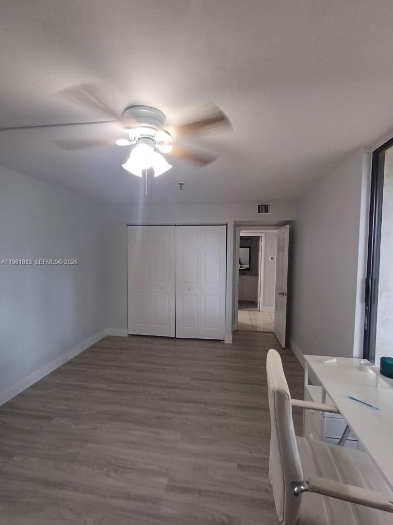 COCO WOOD CONDO · #119 in Miami - Photo 12