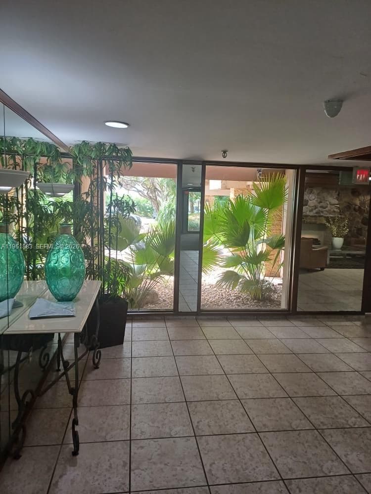 COCO WOOD CONDO · #119 in Miami - Photo 3