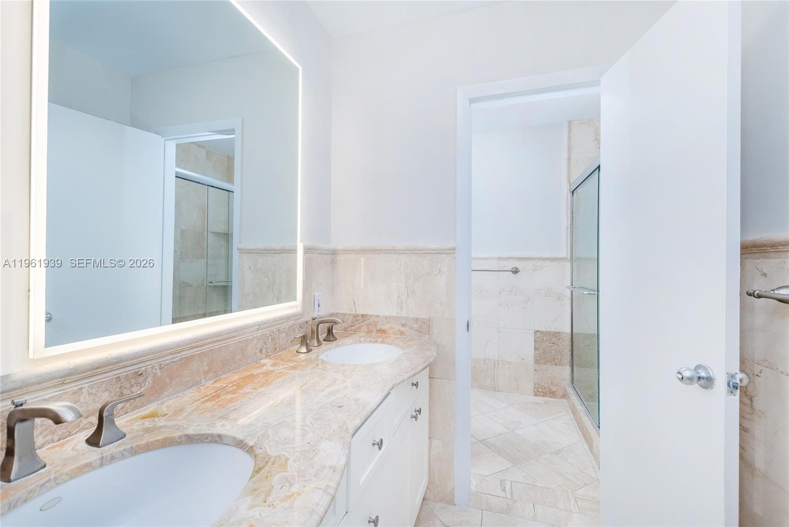 310 Harbor Ct photo 21