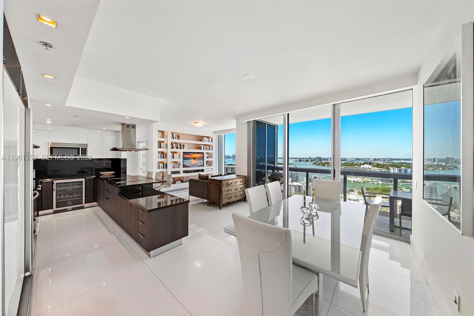 Carillon Miami Beach · #2307/10 in Miami Beach - Photo 26