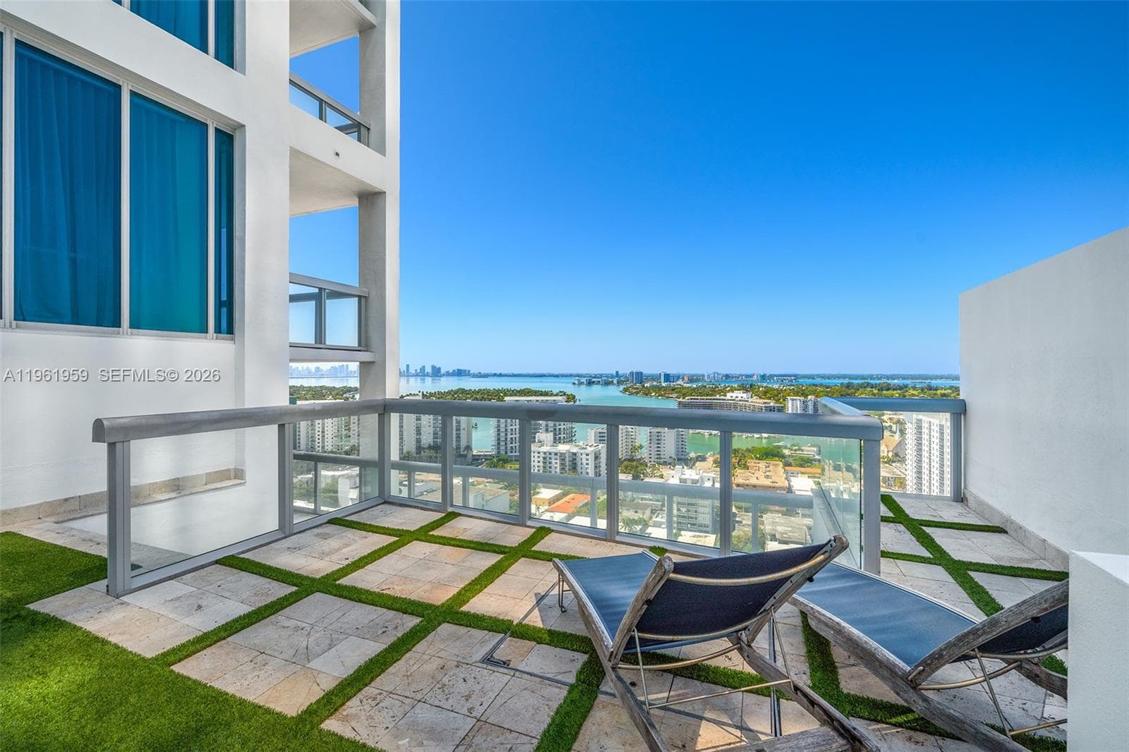 Carillon Miami Beach · #2307/10 in Miami Beach - Photo 24