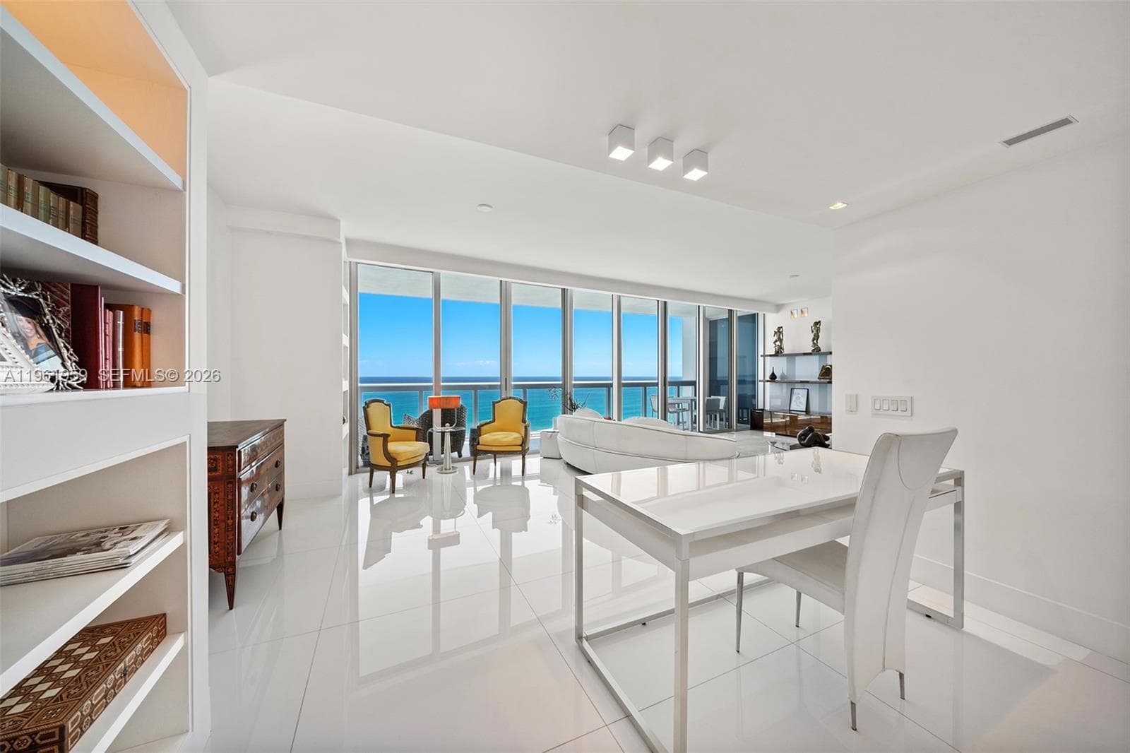 Carillon Miami Beach · #2307/10 in Miami Beach - Photo 10