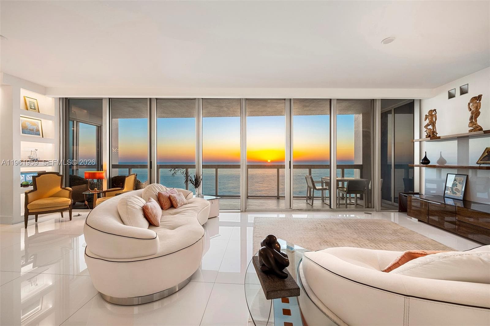 Carillon Miami Beach · #2307/10 in Miami Beach - Photo 8