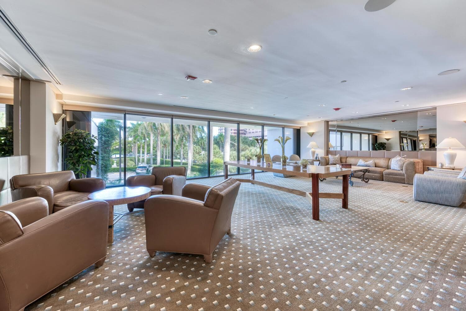 529 S Flagler Dr Unit 3 West-large-050-0