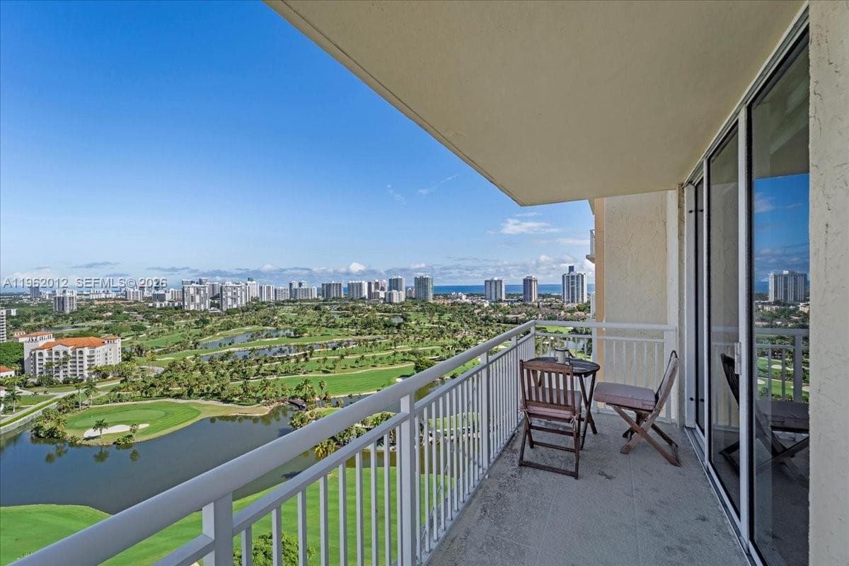 TURNBERRY ON THE GREEN · #2513 in Aventura - Photo 20