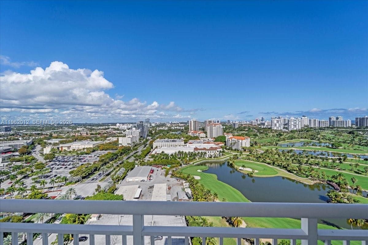 TURNBERRY ON THE GREEN · #2513 in Aventura - Photo 21