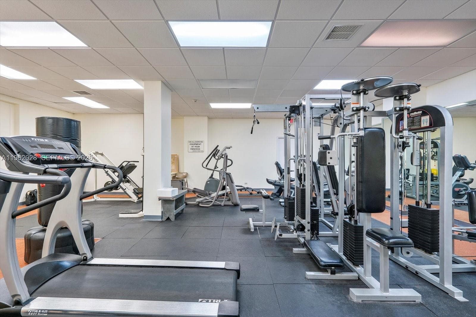 WINSTON TOWERS · #1706 in Sunny Isles Beach - Photo 12