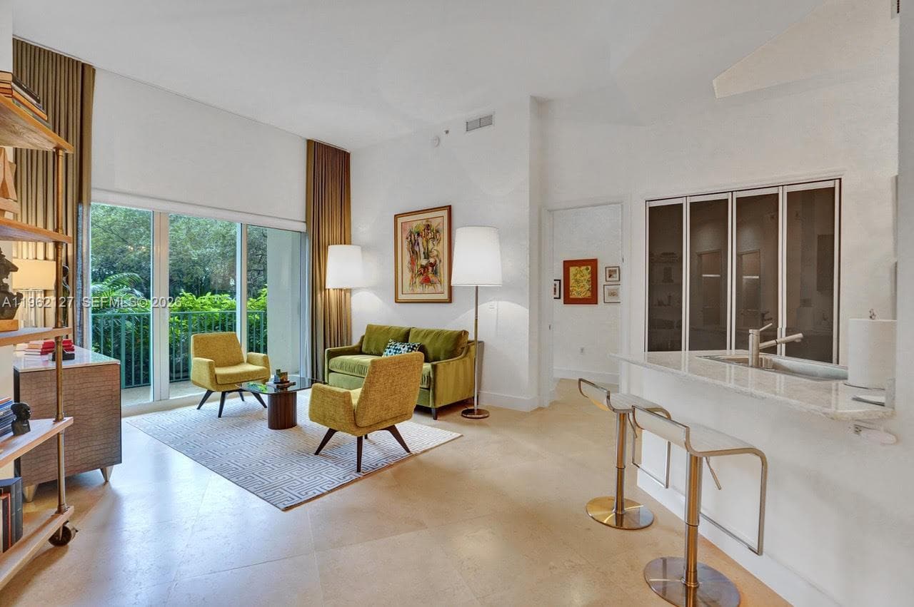 TURNBERRY VILLGE · #112 in Aventura - Photo 8