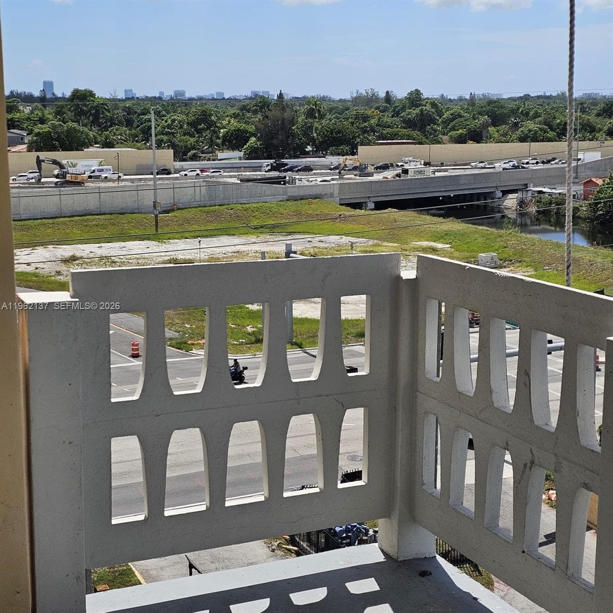 PARKWAY TOWERS BLDG 1 CON · #703 in Miami - Photo 2