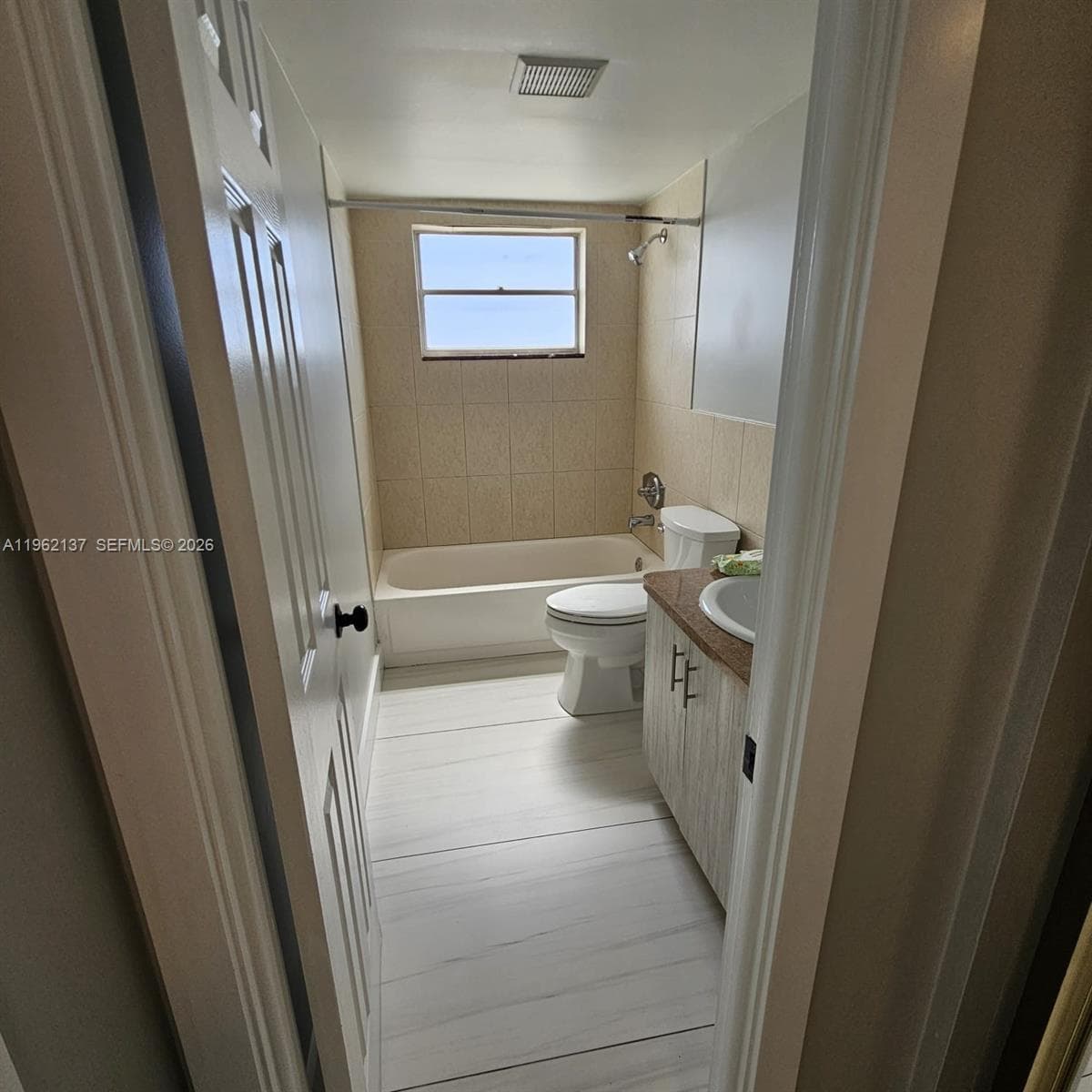 PARKWAY TOWERS BLDG 1 CON · #703 in Miami - Photo 6