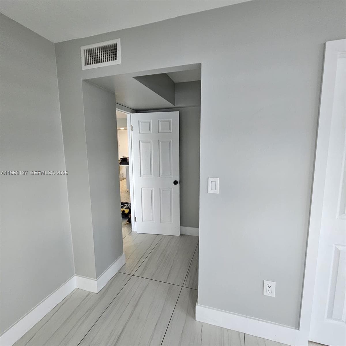 PARKWAY TOWERS BLDG 1 CON · #703 in Miami - Photo 11