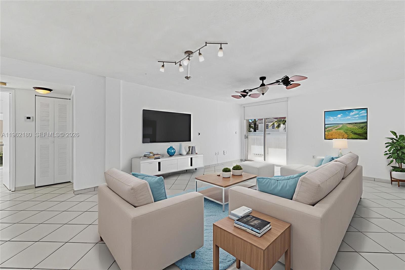 PARK BEACH CLUB CONDO · #207 in Miami Beach - Photo 9