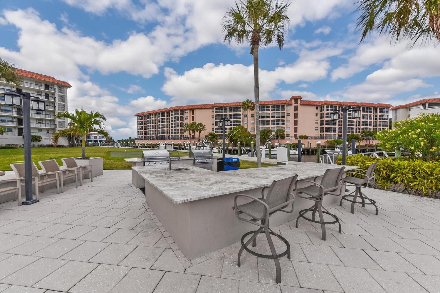 2871 N Ocean Blvd Apt F429-large-028-021
