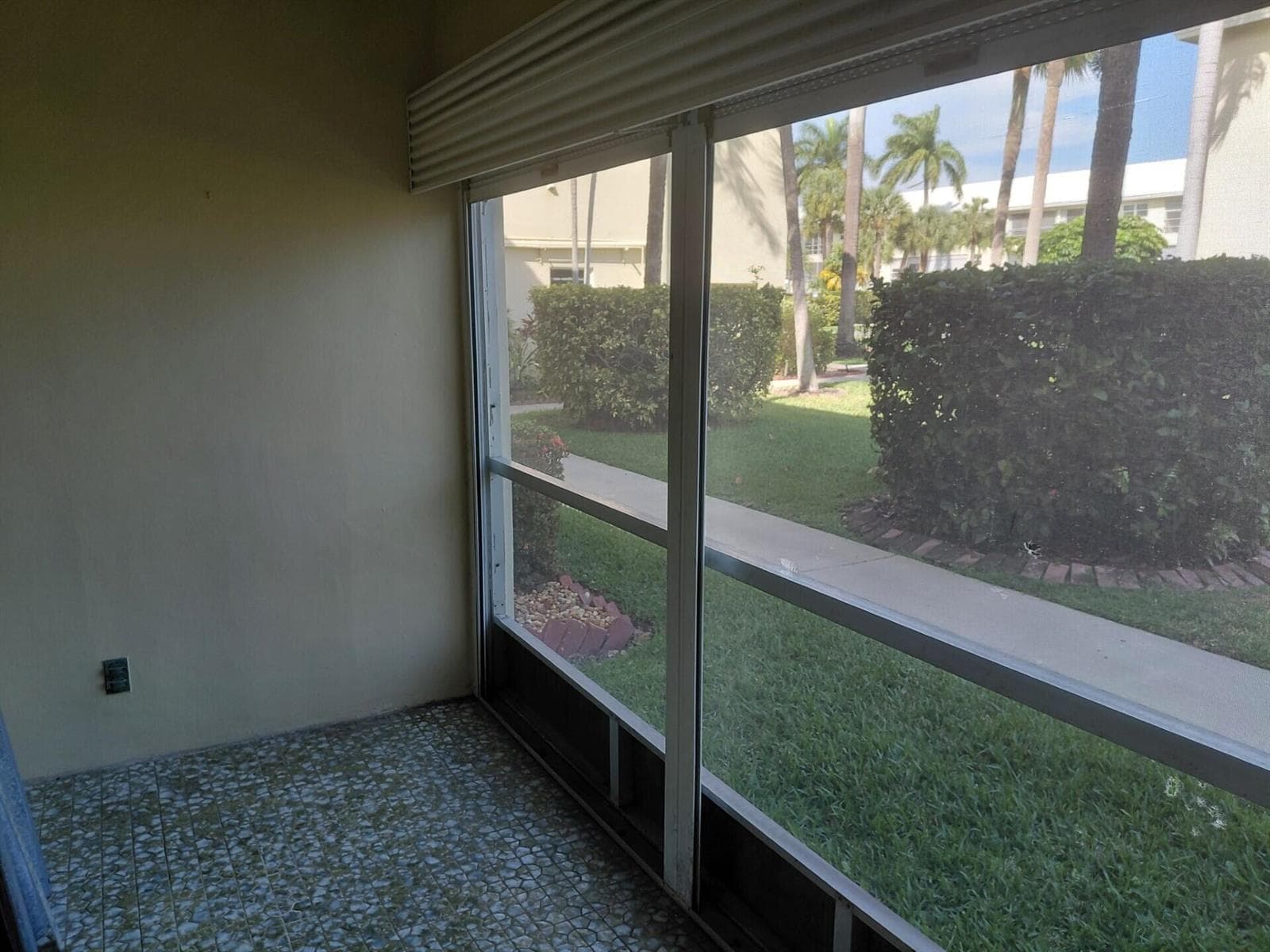 LPGN #127 porch