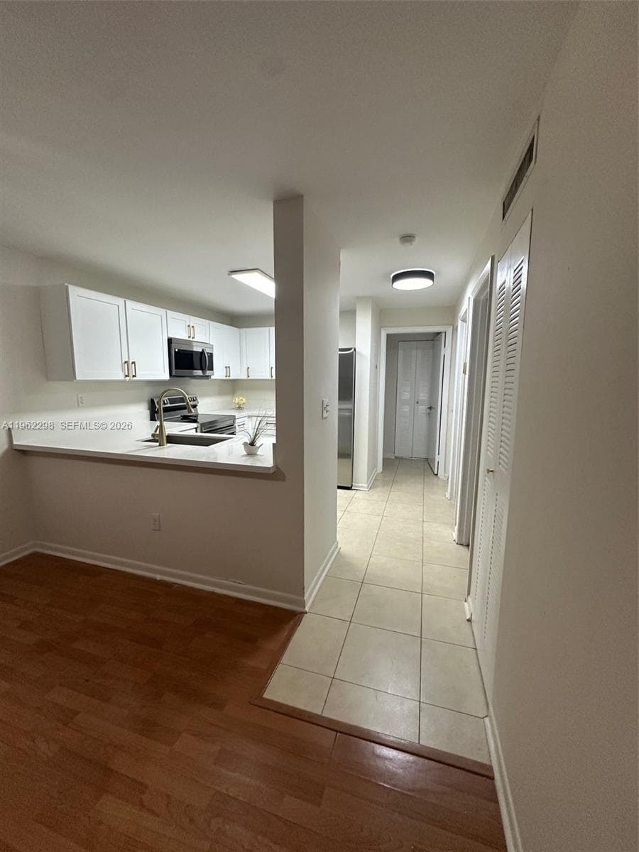 PALM GARDENS CONDO · #609 in Miami - Photo 6
