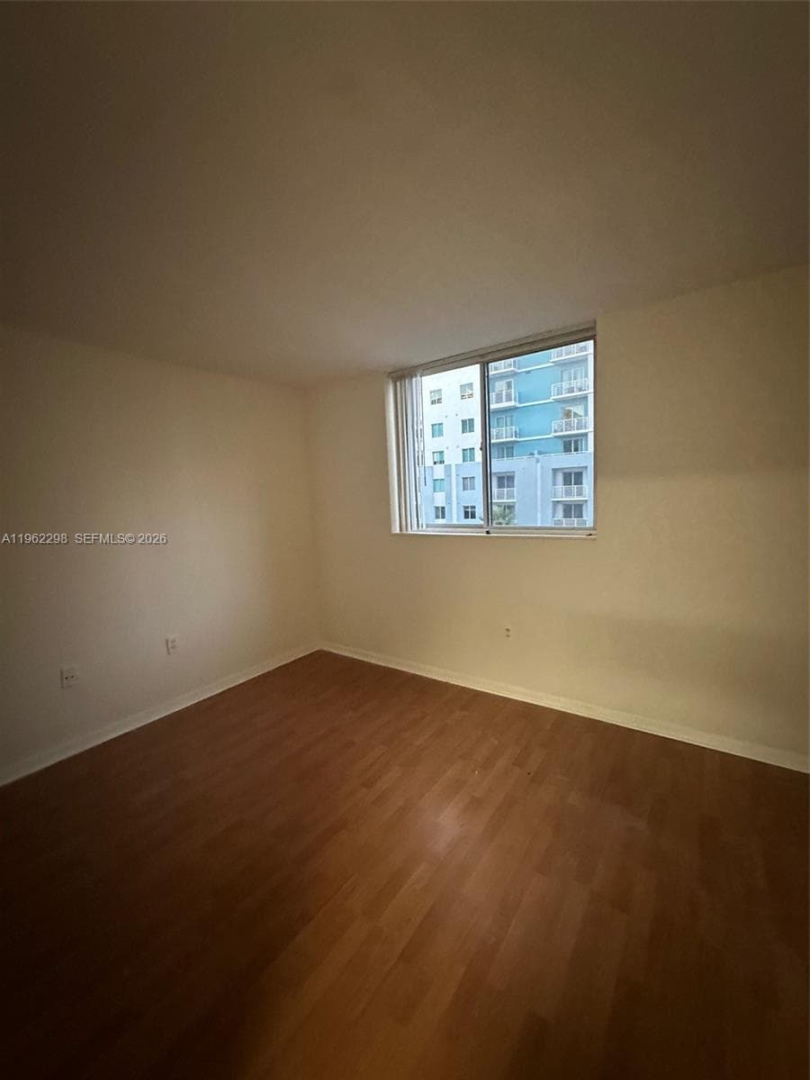 PALM GARDENS CONDO · #609 in Miami - Photo 12