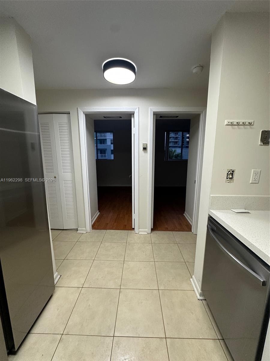 PALM GARDENS CONDO · #609 in Miami - Photo 7