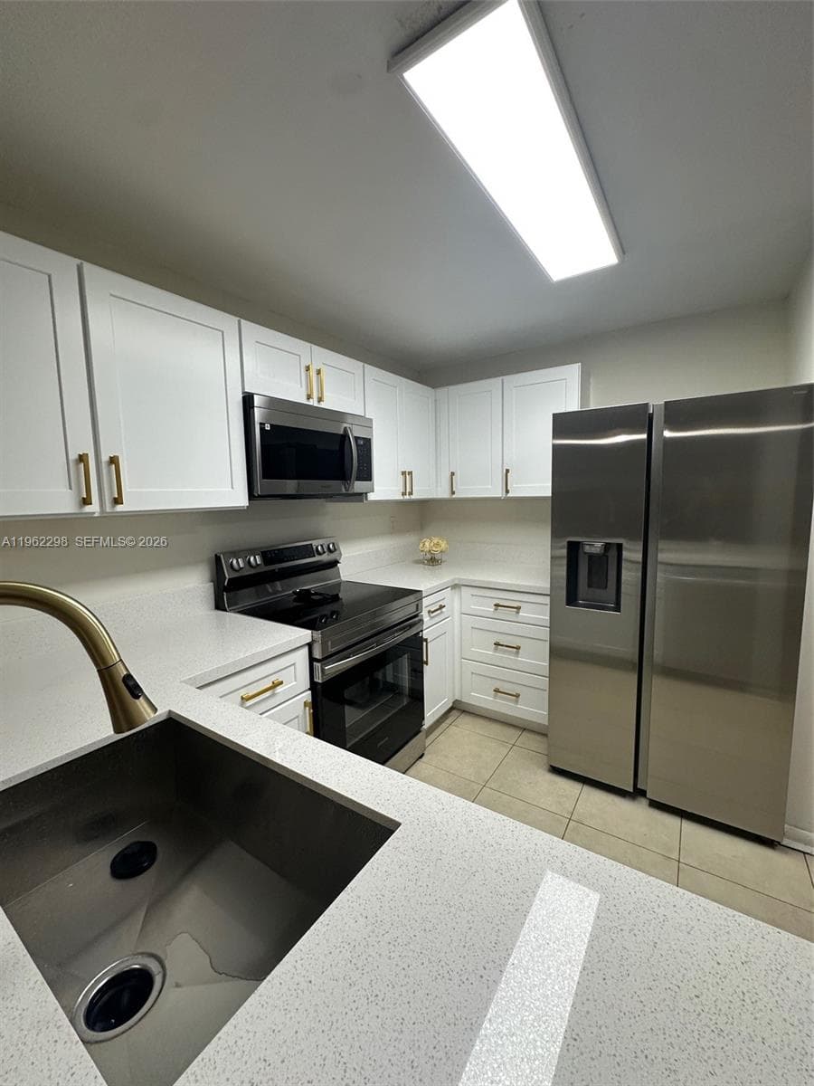 PALM GARDENS CONDO · #609 in Miami - Photo 8