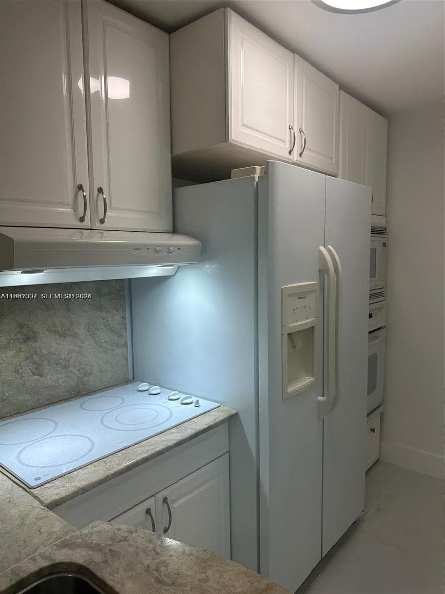 PALM GARDENS CONDO · #506 in Miami - Photo 6