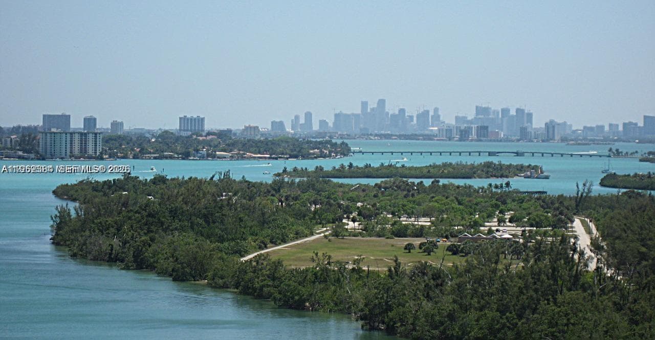 ARLEN HOUSE CONDO · #707 in Sunny Isles Beach - Photo 7