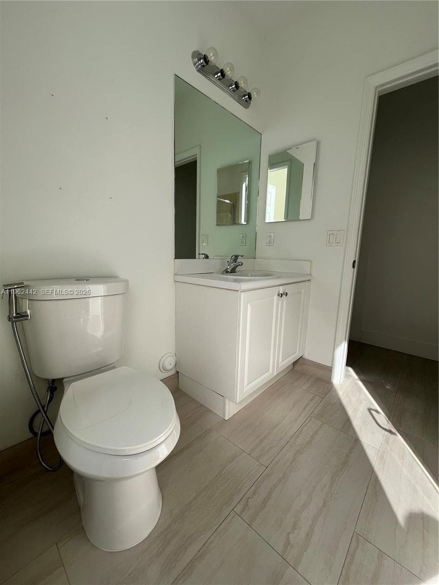 238 NE 31st Ave #Efficiency photo 5