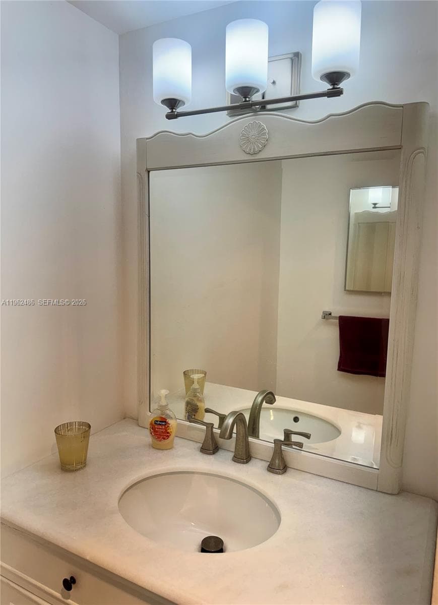 EDEN ISLES CONDOMINIUM · #Apt.G.405 in North Miami Beach - Photo 17
