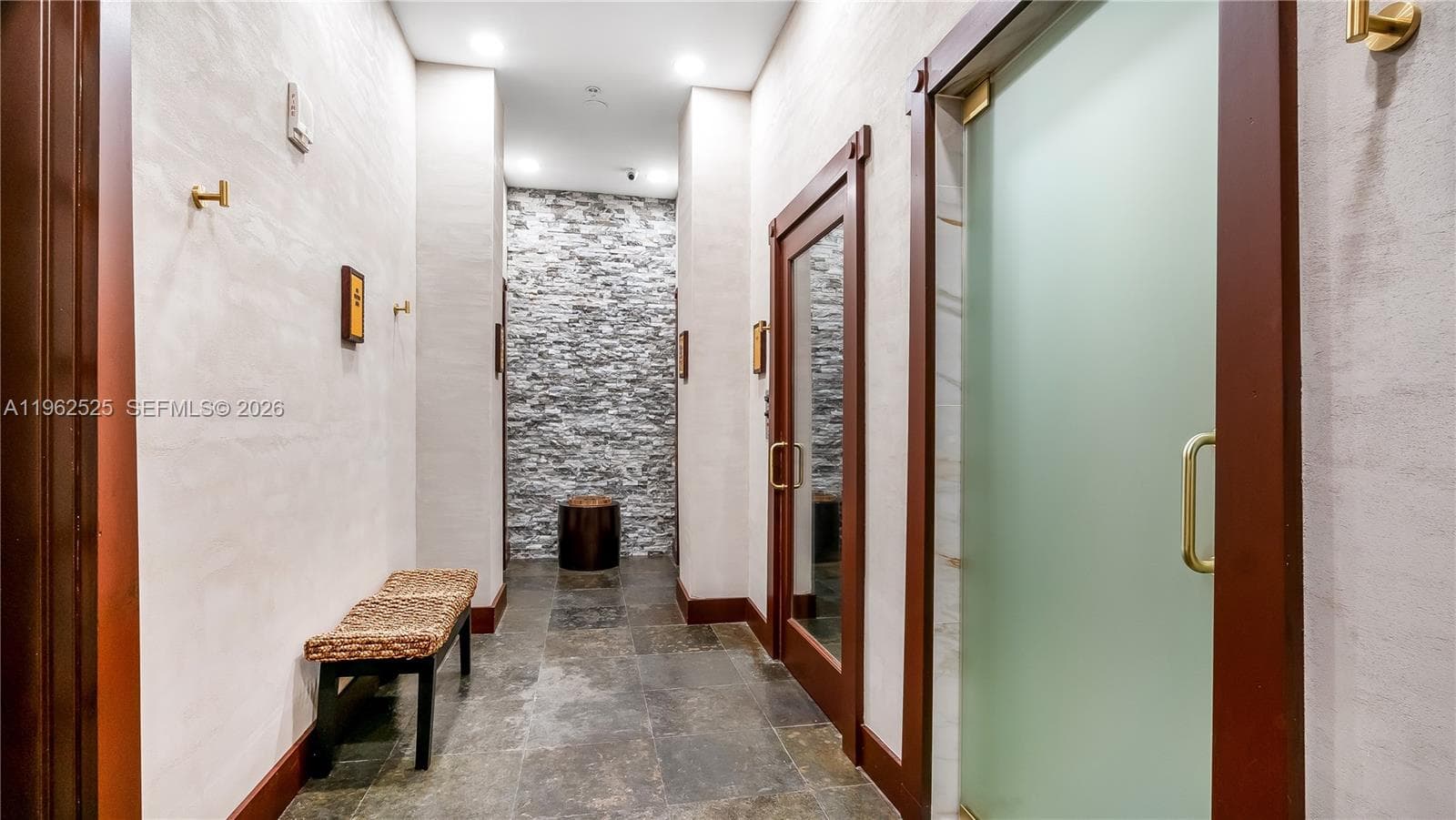 Newly Renovated Spa w/ Dry & Steam Sauna