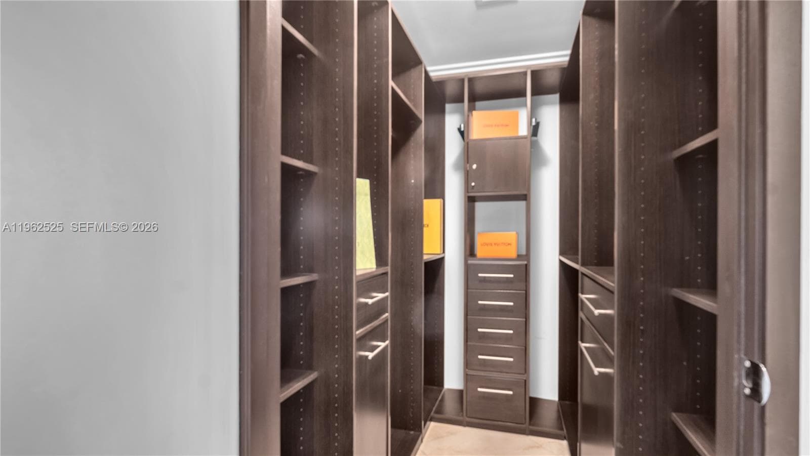 Walk in Closet