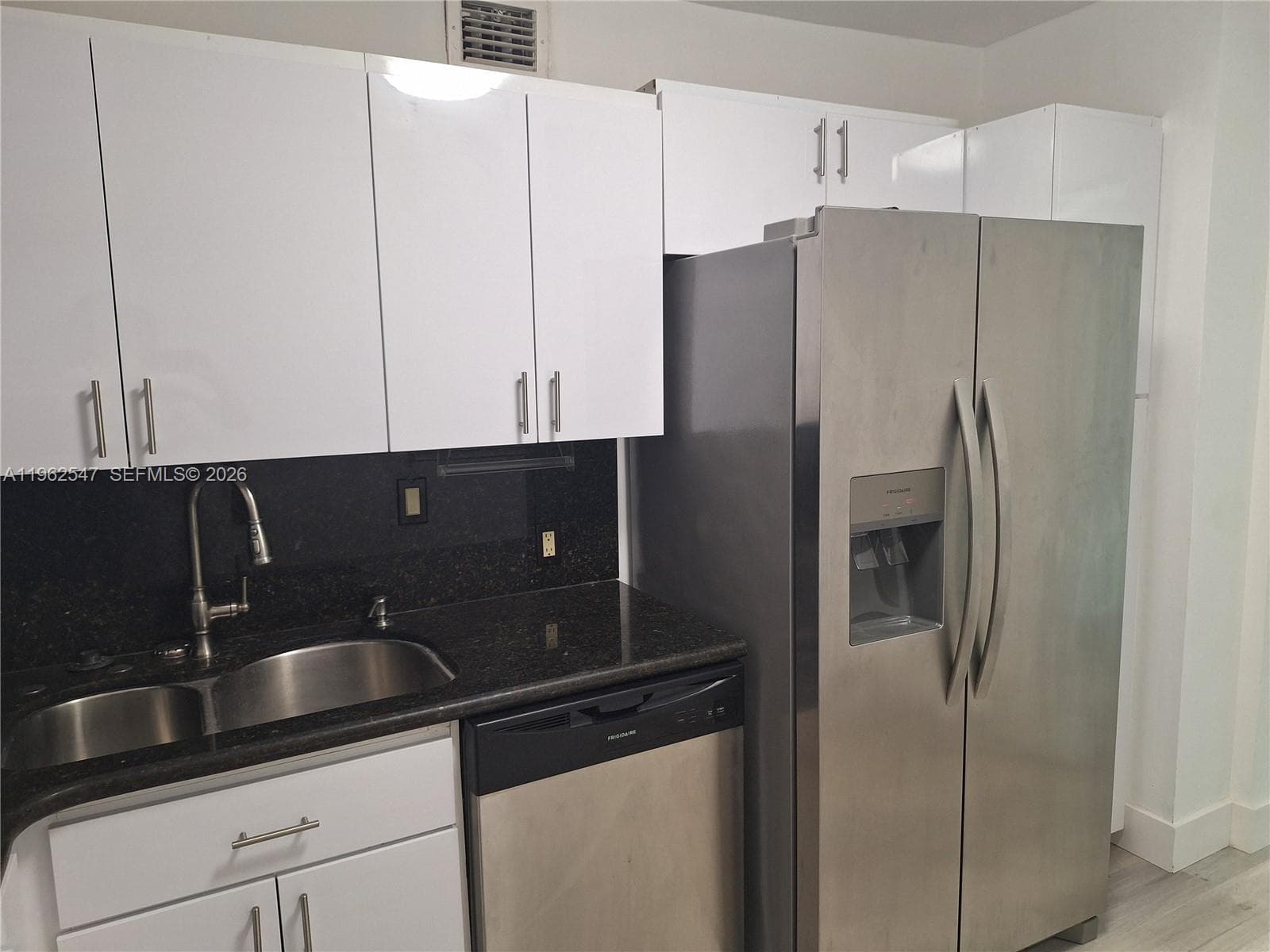 ARLEN HOUSE EAST CONDO · #2028 in Sunny Isles Beach - Photo 11