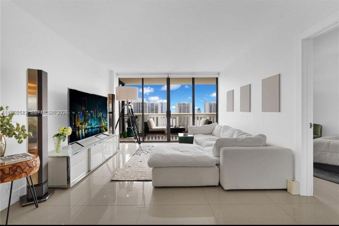 1000 ISL BLVD WILLIAMS IS · #2508 in Aventura - Photo 6