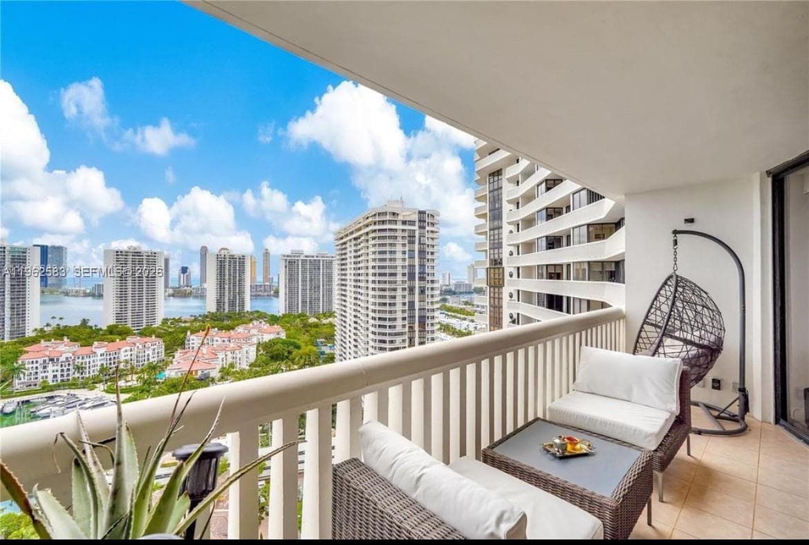 1000 ISL BLVD WILLIAMS IS · #2508 in Aventura - Photo 36