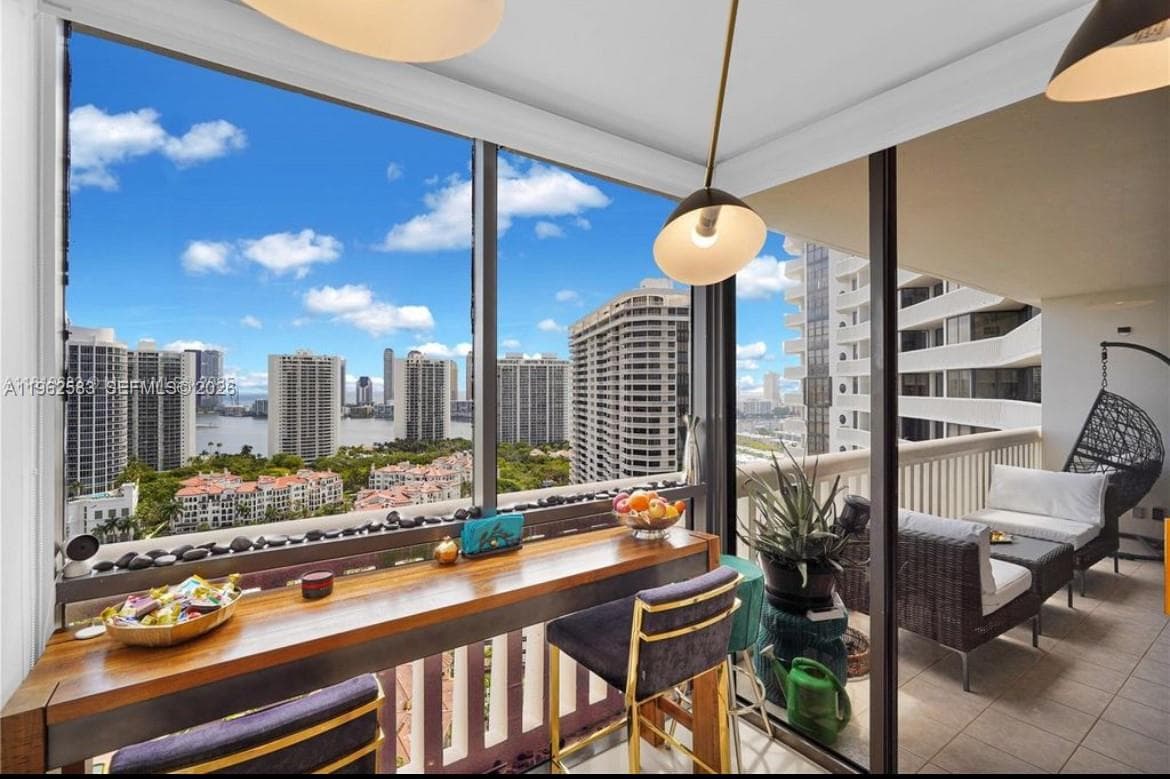 1000 ISL BLVD WILLIAMS IS · #2508 in Aventura - Photo 32