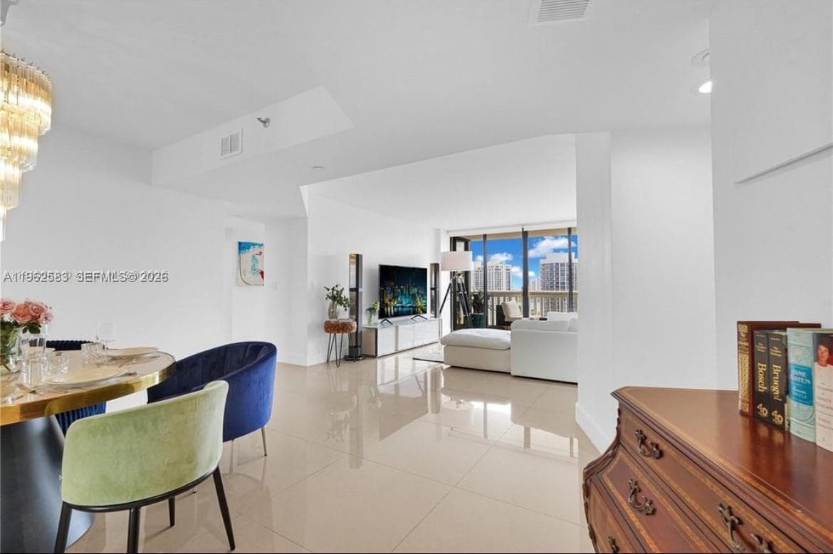 1000 ISL BLVD WILLIAMS IS · #2508 in Aventura - Photo 10