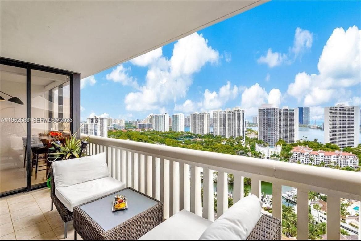1000 ISL BLVD WILLIAMS IS · #2508 in Aventura - Photo 37