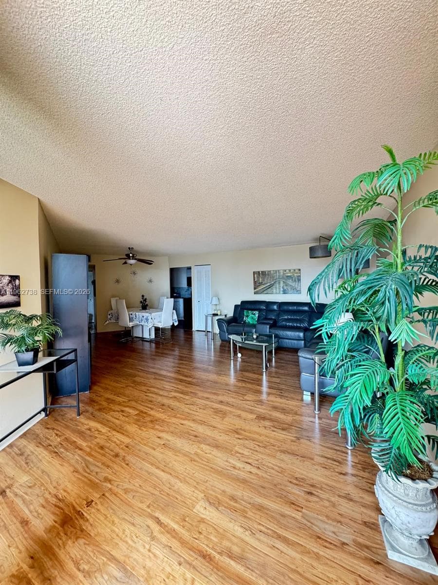 OCEANVIEW PARK CONDO · #912 in Hallandale Beach - Photo 17