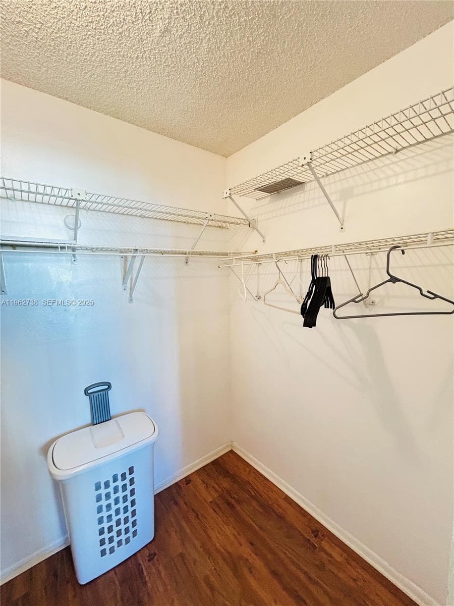 OCEANVIEW PARK CONDO · #912 in Hallandale Beach - Photo 9