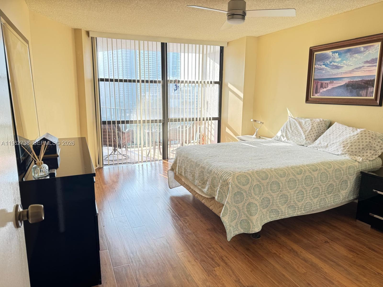 OCEANVIEW PARK CONDO · #912 in Hallandale Beach - Photo 4