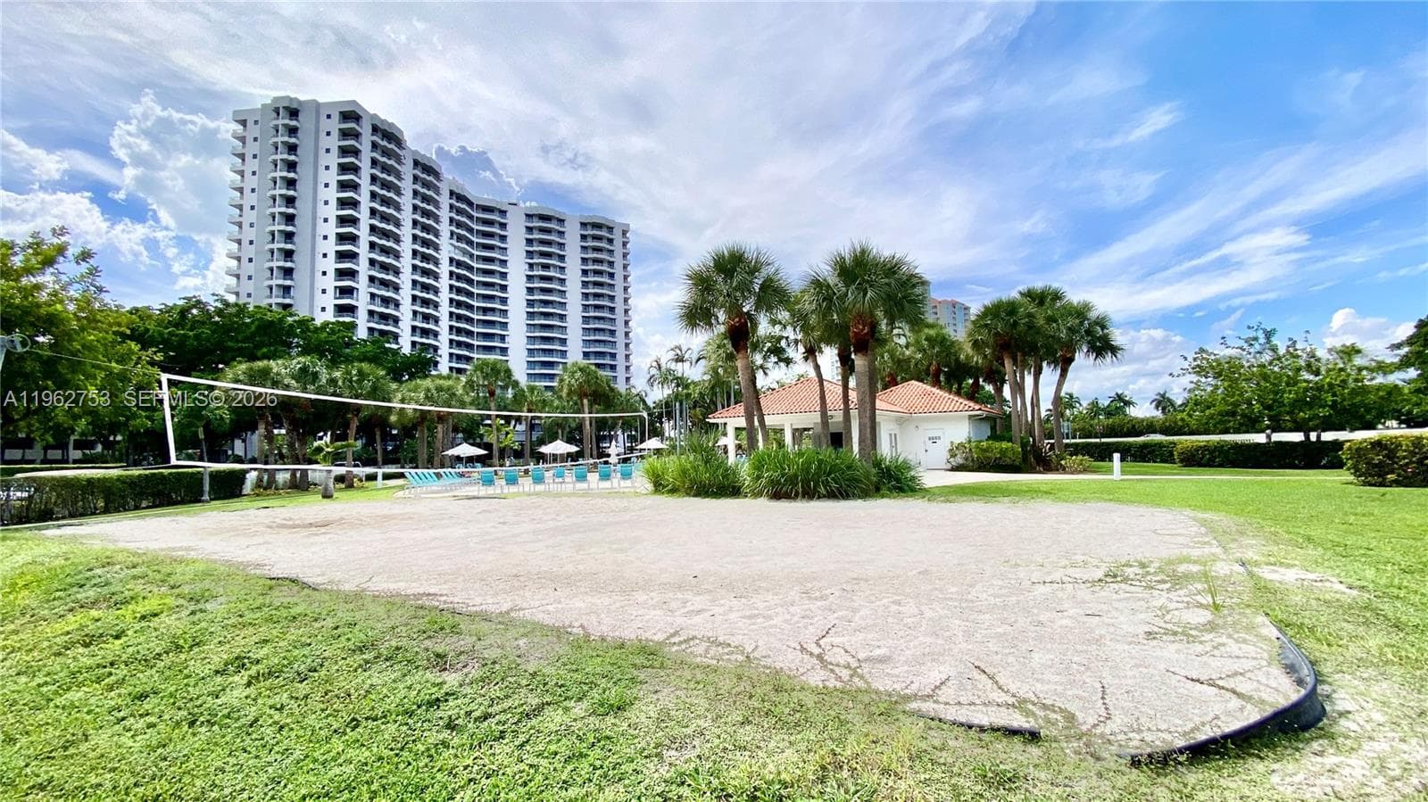 Parc Central · #1807 in Aventura - Photo 16