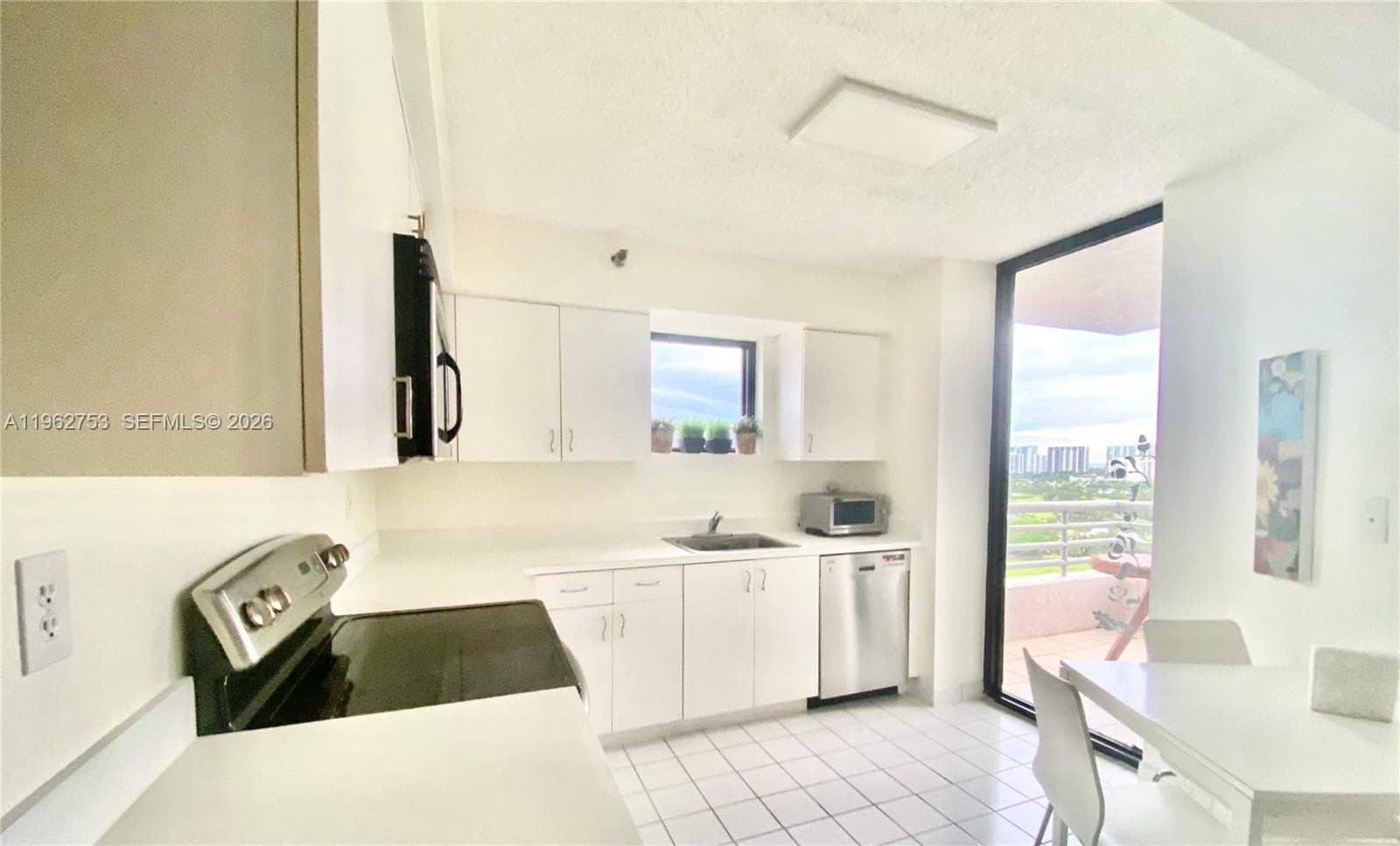 Parc Central · #1807 in Aventura - Photo 8